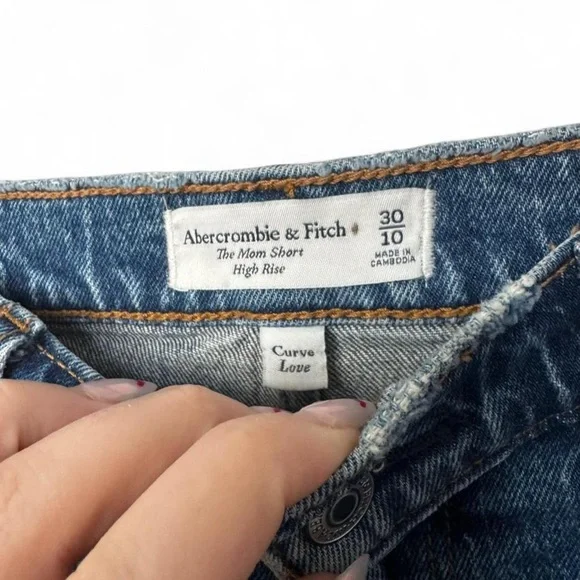 Abercrombie Curve Love High Rise Mom Shorts Sun Heart 30 - Picture 3 of 9